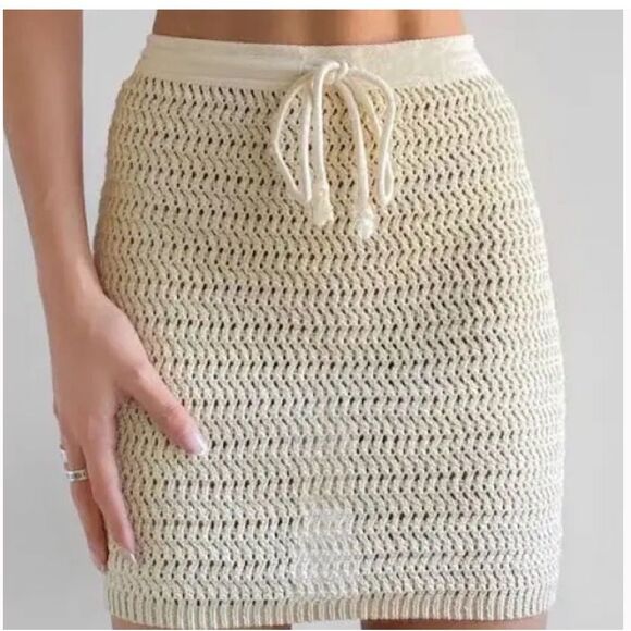 Free People BEACH 100% Cotton Brandi Mini Crochet Knit Skirt Bathing Suit Cover - Picture 1 of 4